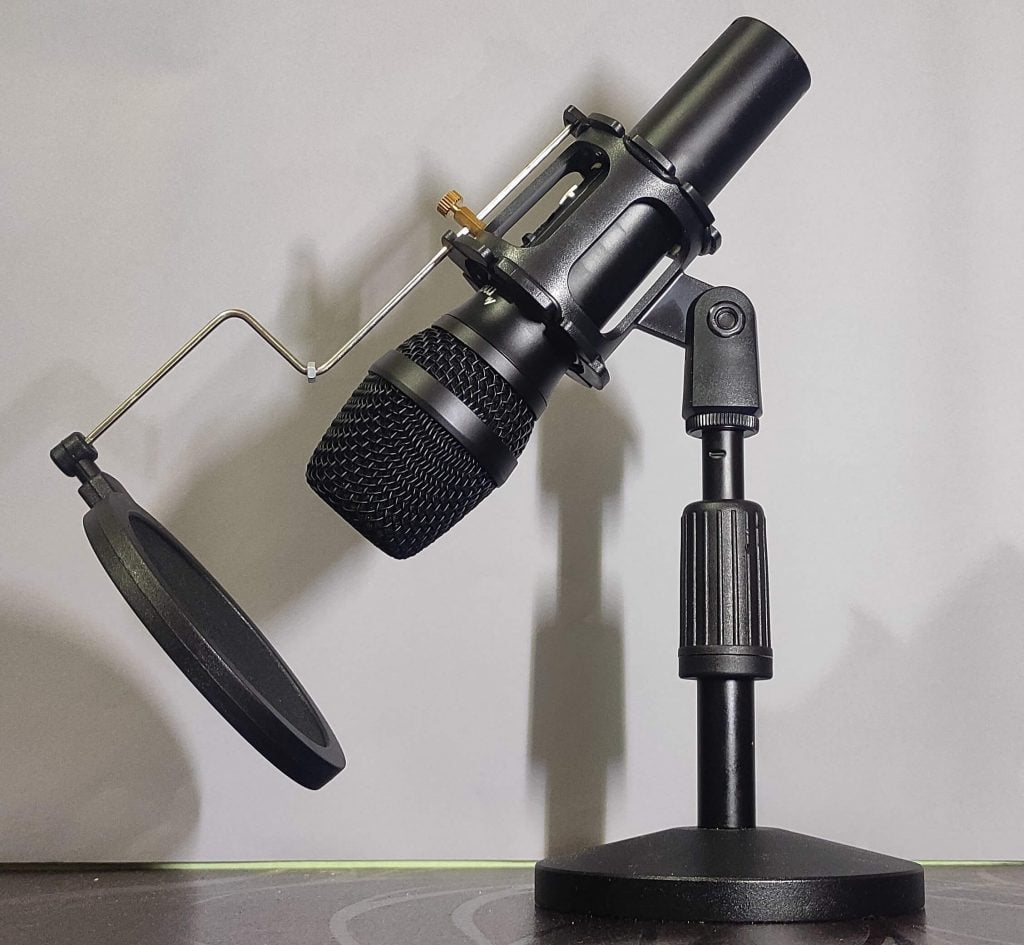 Maono AU-HD300T Microphone Review by Geeksper