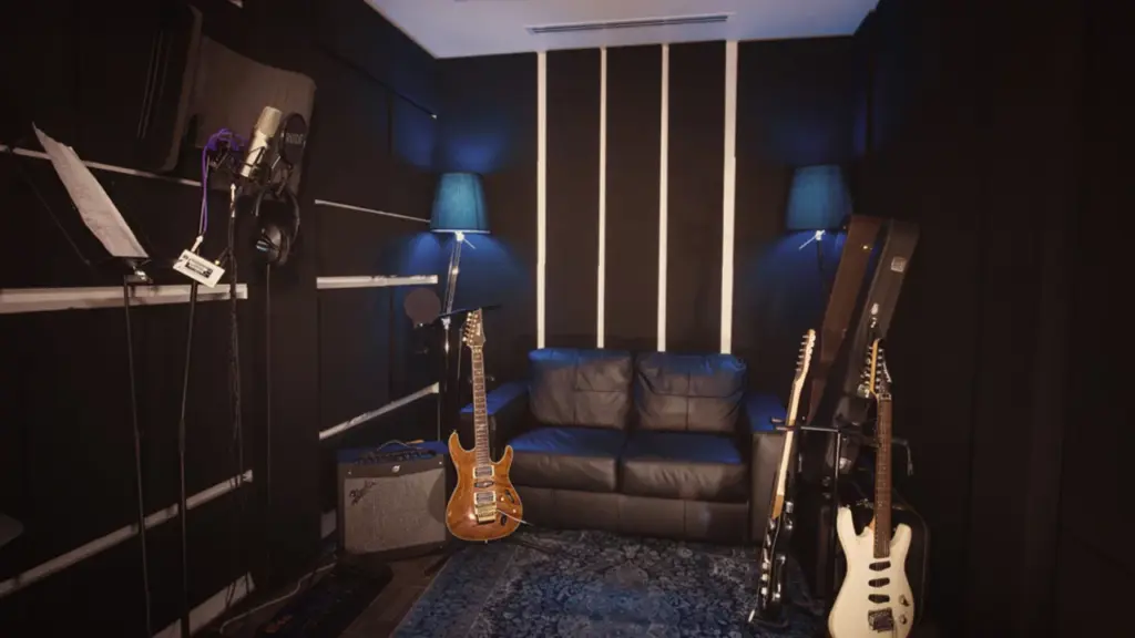 What Is a Vocal Booth? How to Build One
